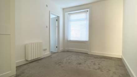 Spacious 1 Bed at Havre Des Pas, Coast Road, St Helier, Image 13