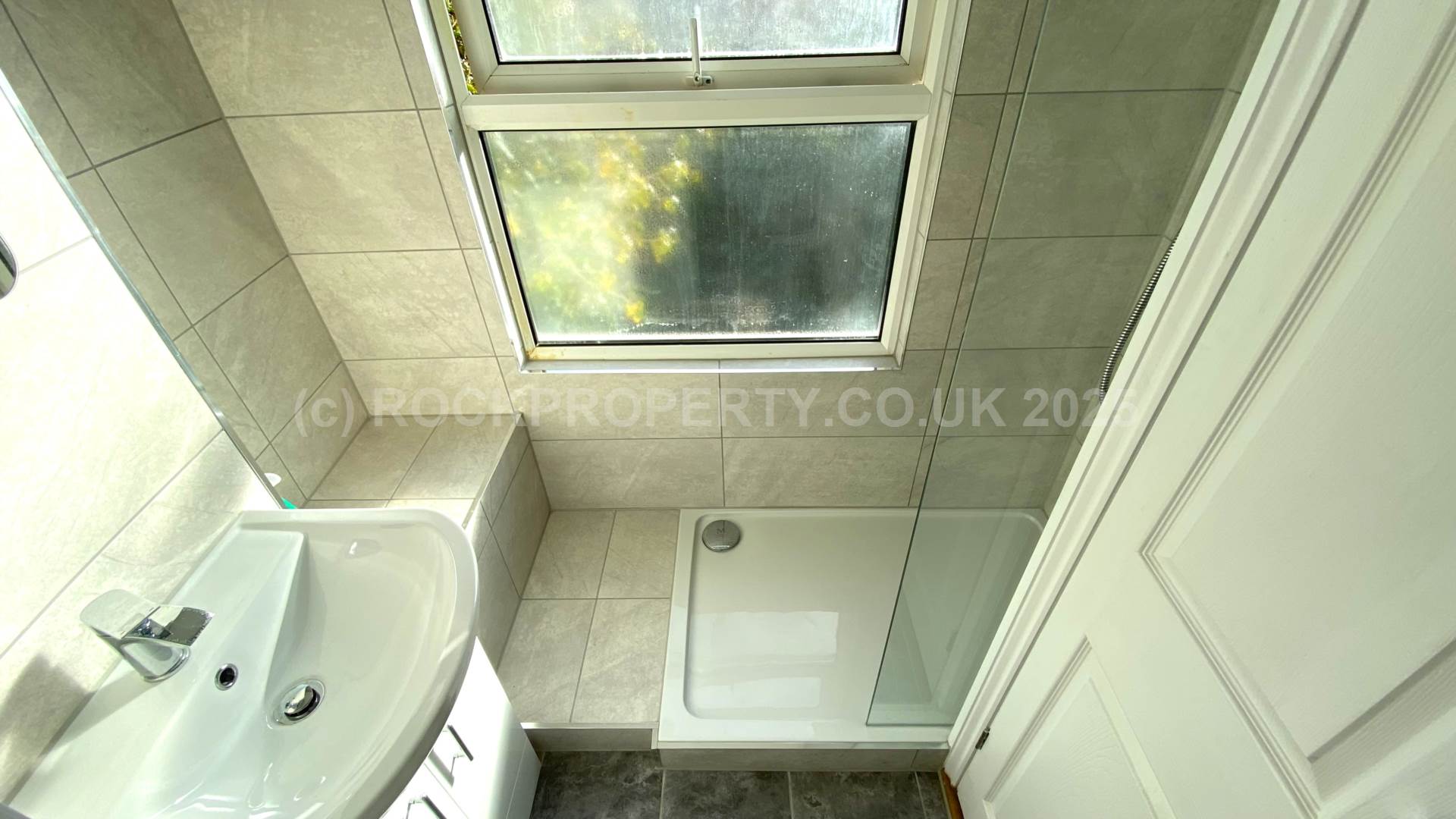 Newly Modernised 1 Bed, Rouge Bouillon, St Helier, Image 13