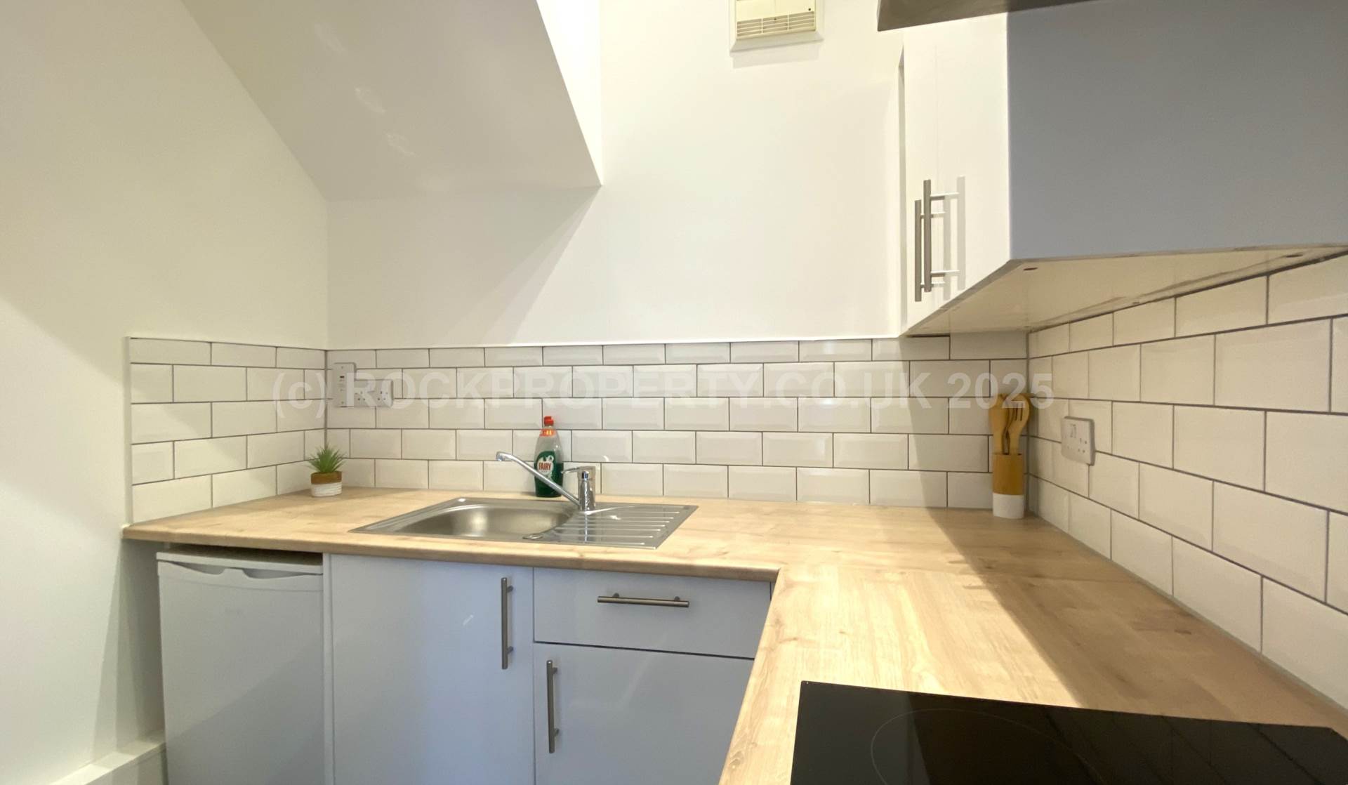 Newly Modernised 1 Bed, Rouge Bouillon, St Helier, Image 7