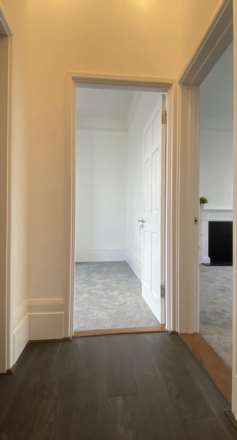 Newly Modernised 1 Bed, Rouge Bouillon, St Helier, Image 6