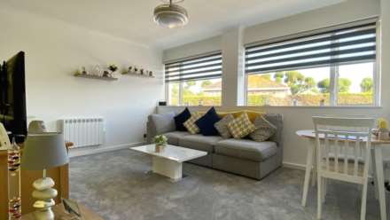 2 BED DUPLEX / GARAGE & PARKING, Grouville Coast Rd, Grouville, Image 4