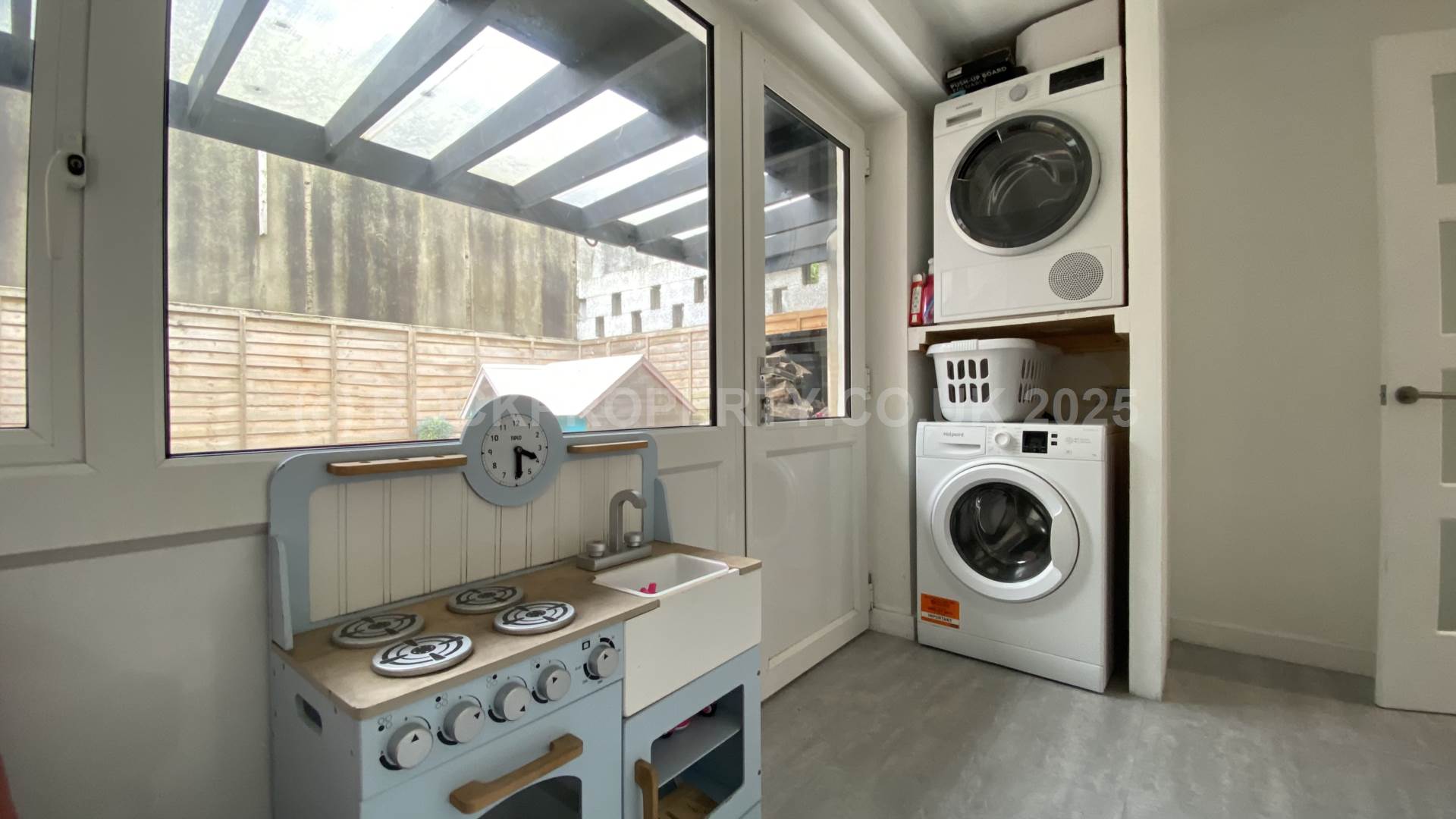 Two Double Beds + Garage, Grosvenor Street, St Helier, Image 18