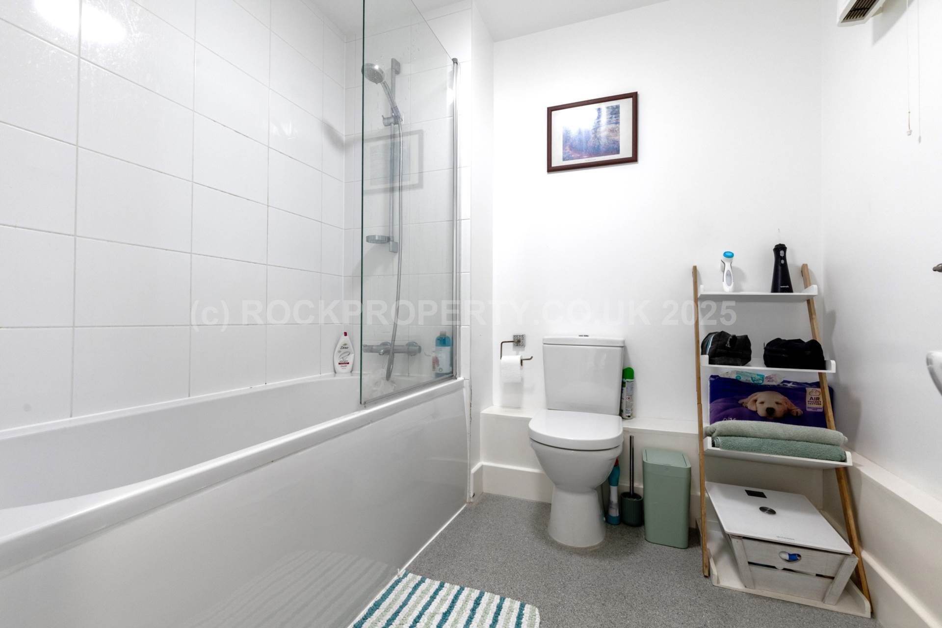 1 Bed + Sunny S/F Balcony, College Gardens, La Pouquelaye, Image 15