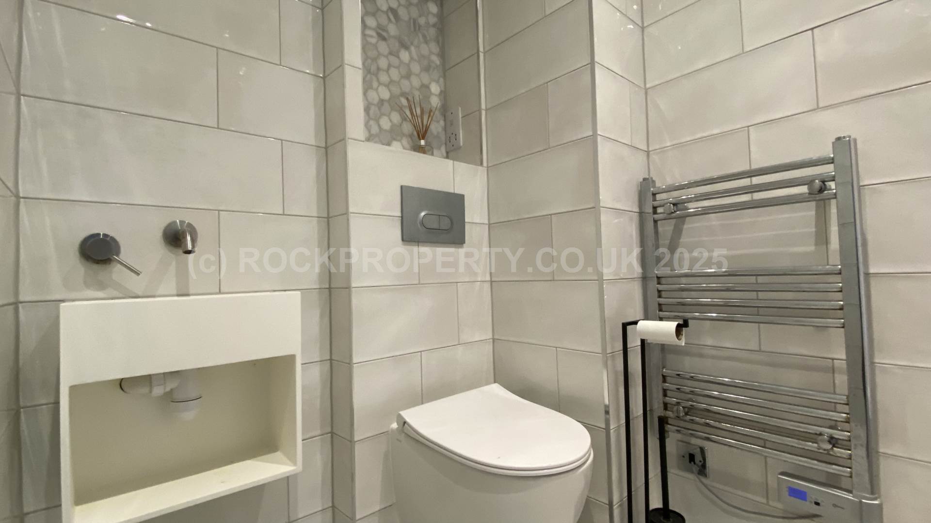 Large 1 Bed Flat + Garden & Parking, Kingsworthy, St Lawrence, Image 13