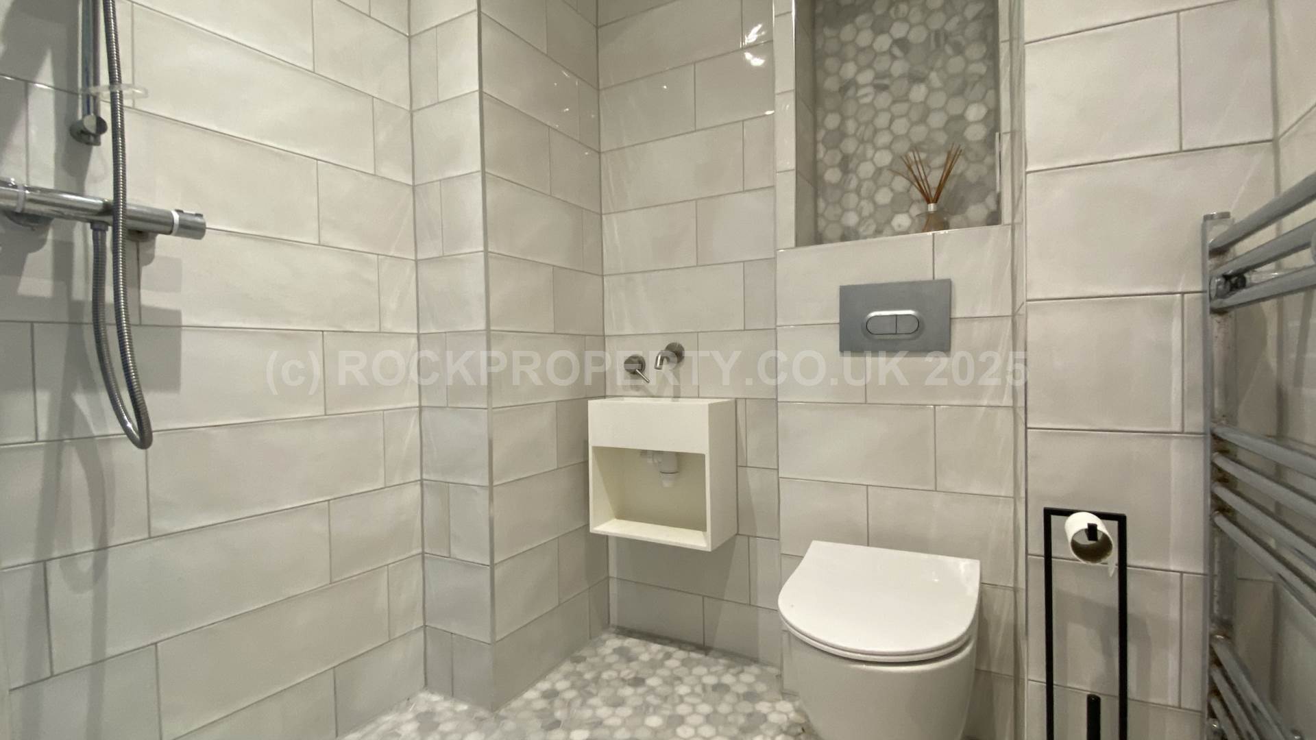 Large 1 Bed Flat + Garden & Parking, Kingsworthy, St Lawrence, Image 14