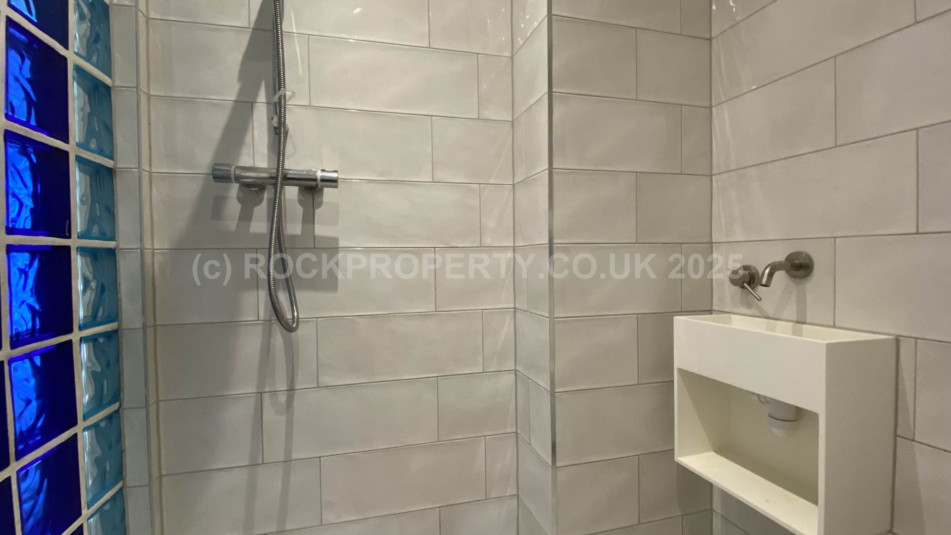 Large 1 Bed Flat + Garden & Parking, Kingsworthy, St Lawrence, Image 15