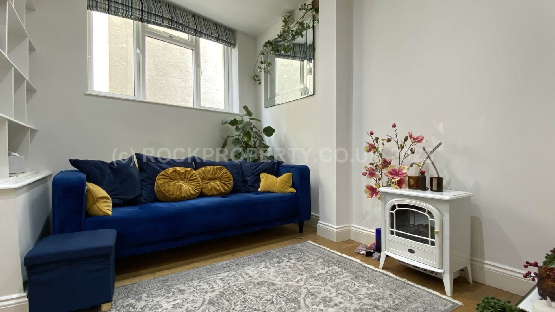 Large 2 Double Bed + Parking, Royal Bank Court, Mont Millais, Image 5