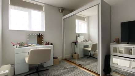 Large 2 Double Bed + Parking, Royal Bank Court, Mont Millais, Image 11