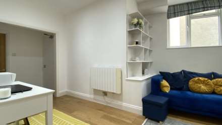 Large 2 Double Bed + Parking, Royal Bank Court, Mont Millais, Image 6