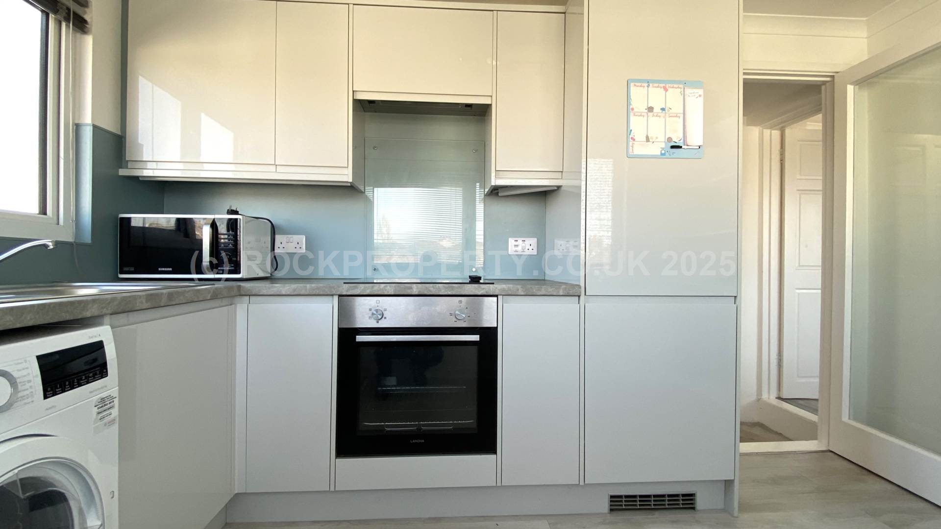 Modern 1 Bed with Garage, Sunshine Avenue, St Saviour, Image 3