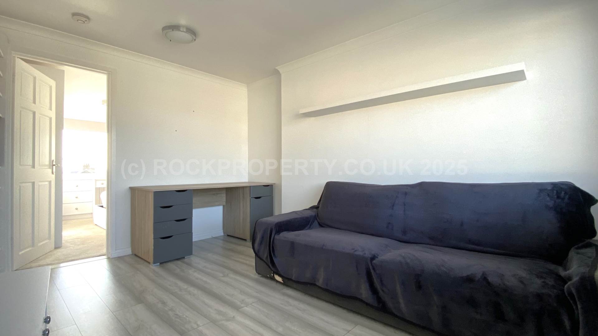 Modern 1 Bed with Garage, Sunshine Avenue, St Saviour, Image 6