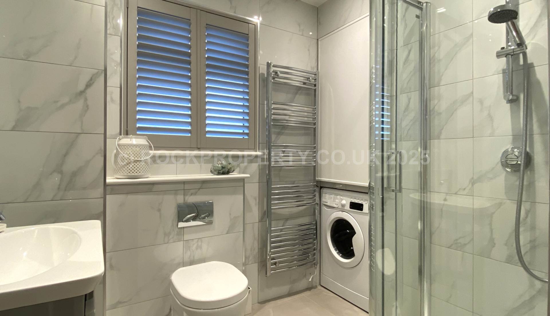 Large Modern 1 Bed + Parking, Coast Road, Grouville, Image 13