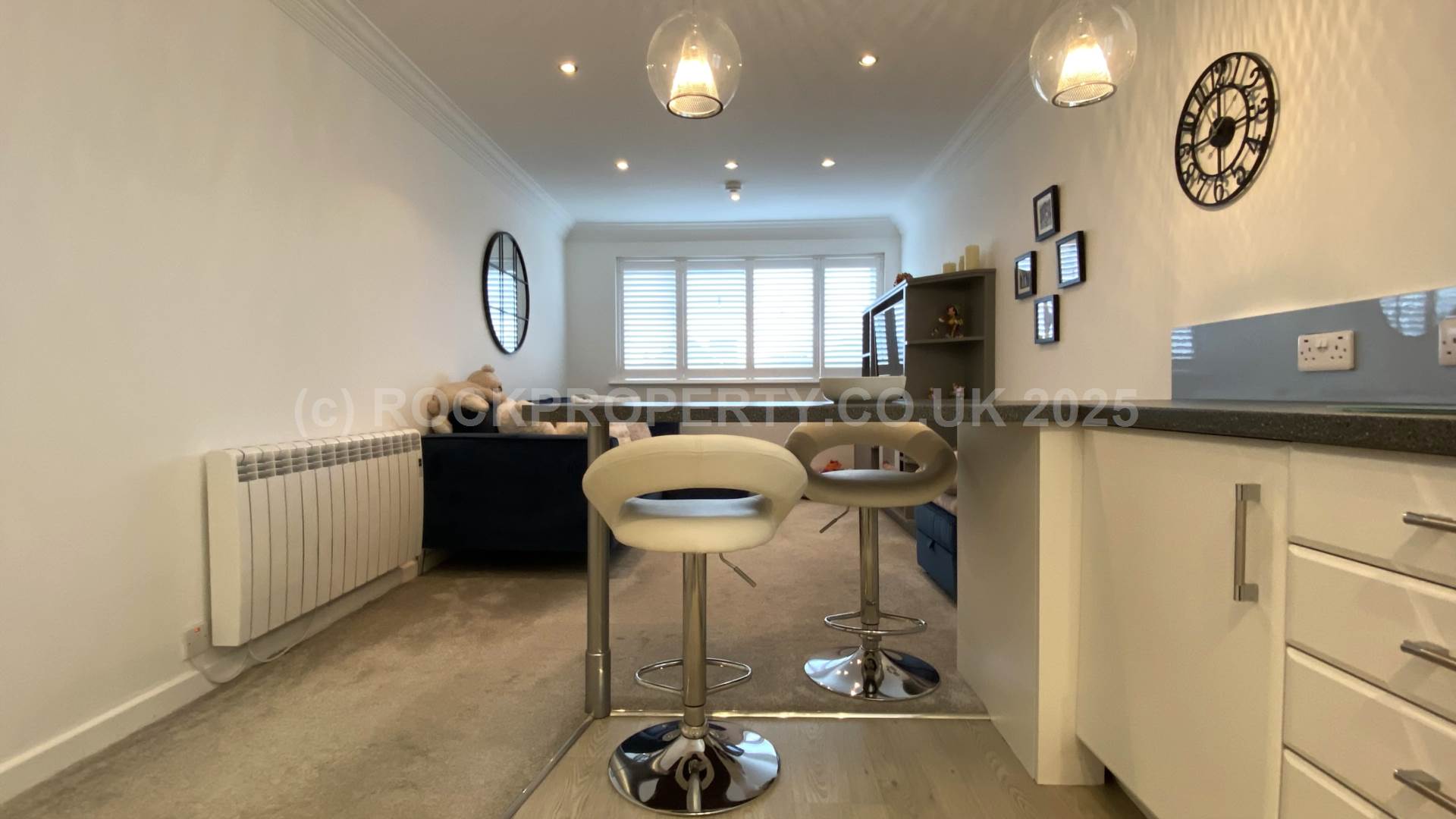 Large Modern 1 Bed + Parking, Coast Road, Grouville, Image 3