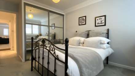 Large Modern 1 Bed + Parking, Coast Road, Grouville, Image 10