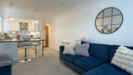 Large Modern 1 Bed + Parking, Coast Road, Grouville, Image 7