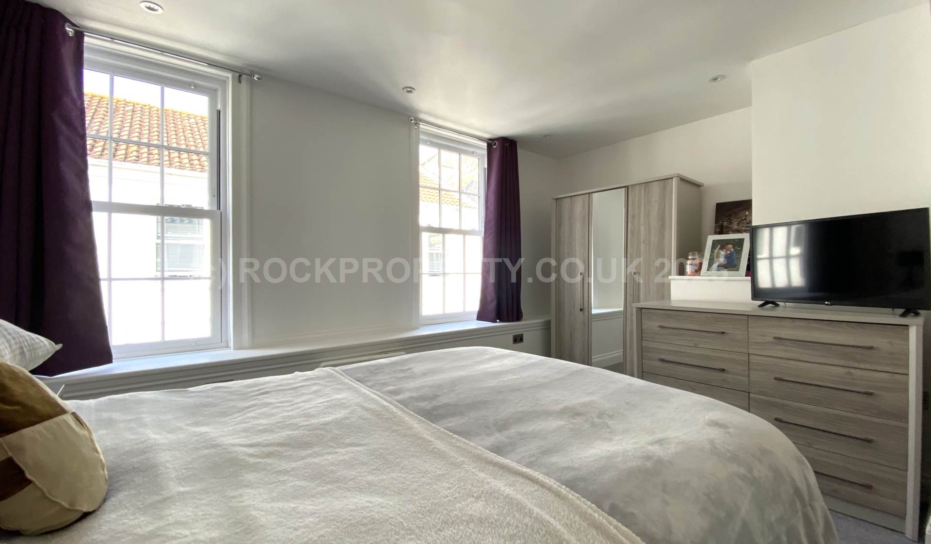 LOVELY 2 BED COTTAGE, The Parade, St Helier, Image 13