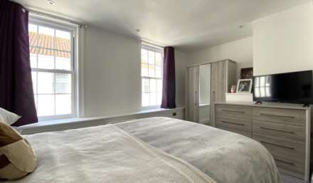 LOVELY 2 BED COTTAGE, The Parade, St Helier, Image 13