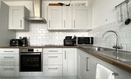 LOVELY 2 BED COTTAGE, The Parade, St Helier, Image 2