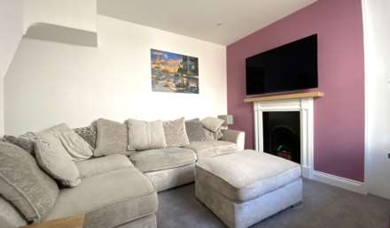 LOVELY 2 BED COTTAGE, The Parade, St Helier, Image 8