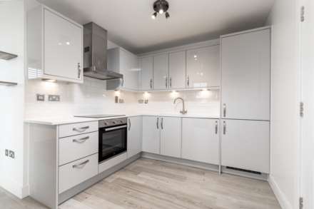 FABULOUS 1 BED + S/F BALCONY, Highfield Country Apartments, Rural Trinity, Image 10