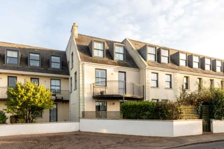 FABULOUS 1 BED + S/F BALCONY, Highfield Country Apartments, Rural Trinity, Image 16