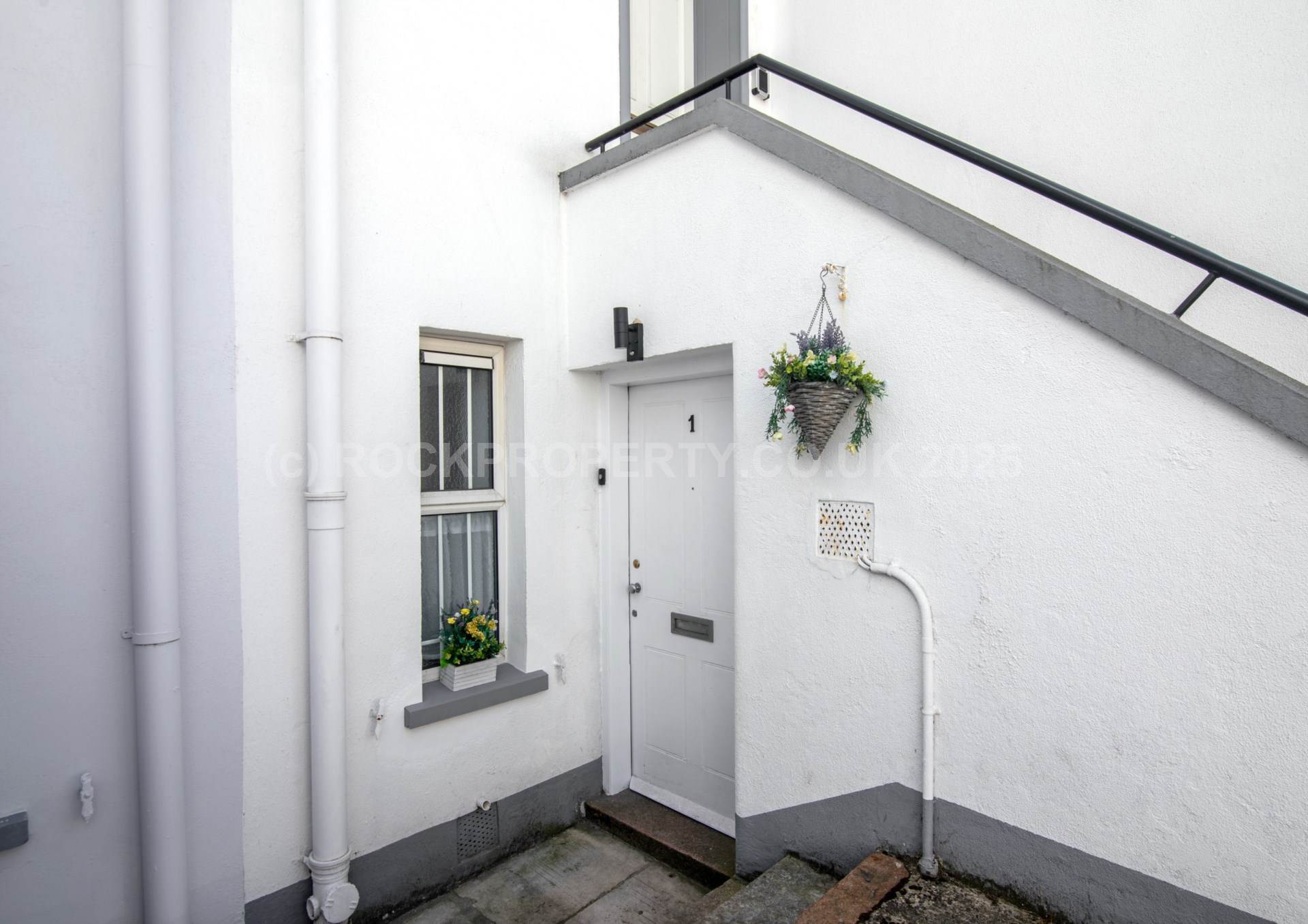 Large 2 Bed + Parking, Town Outskirts, St Helier, Image 15
