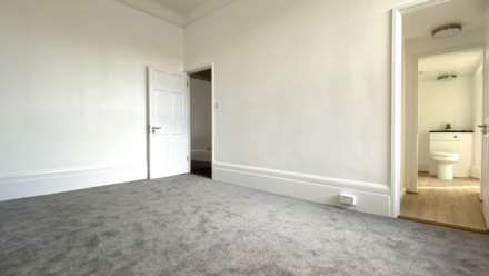 Newly Modernised 1 Bed, Rouge Bouillon, St Helier, Image 10