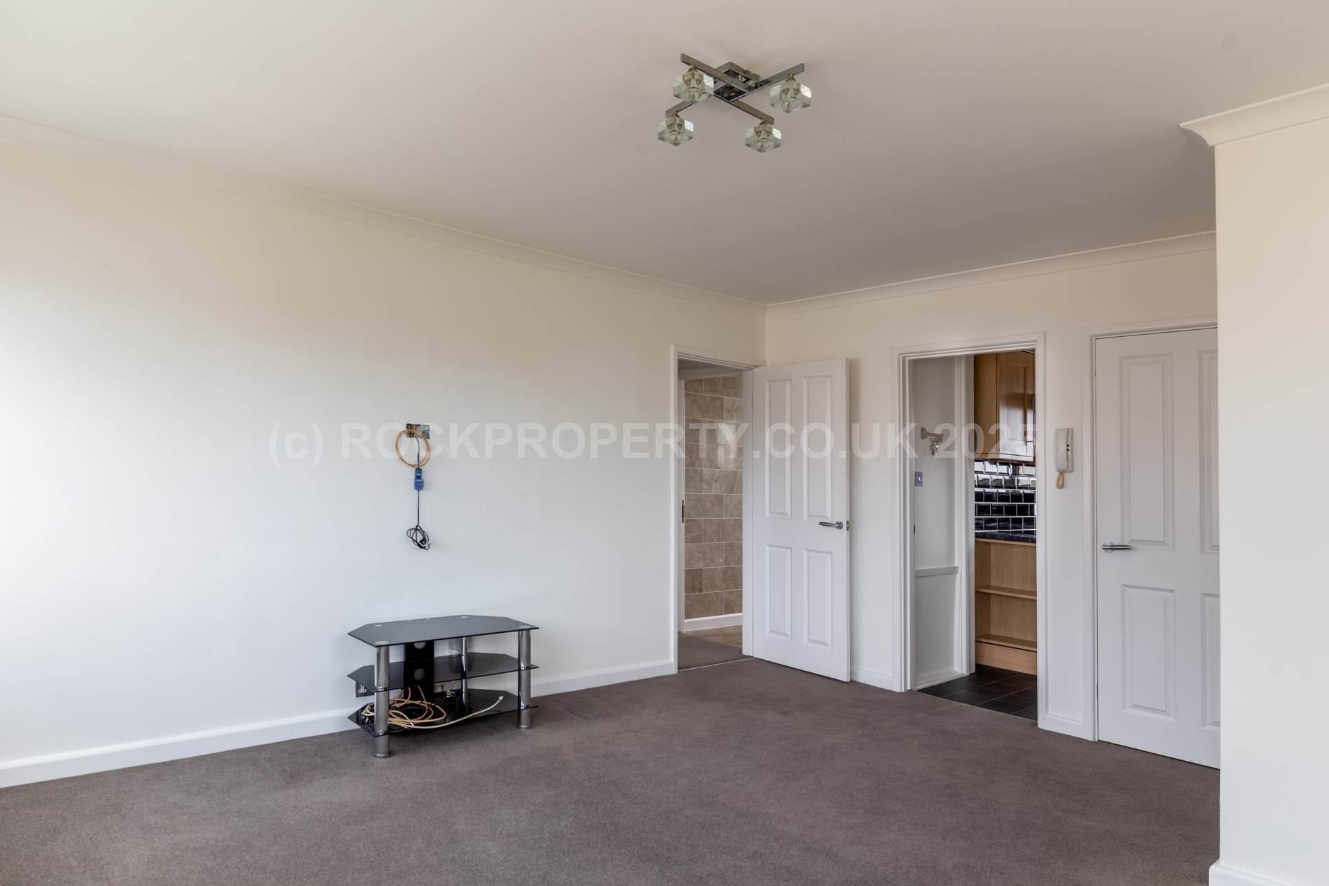 Large 2 Bed with Parking, St Clement Inner Rd, St Clement, Image 4