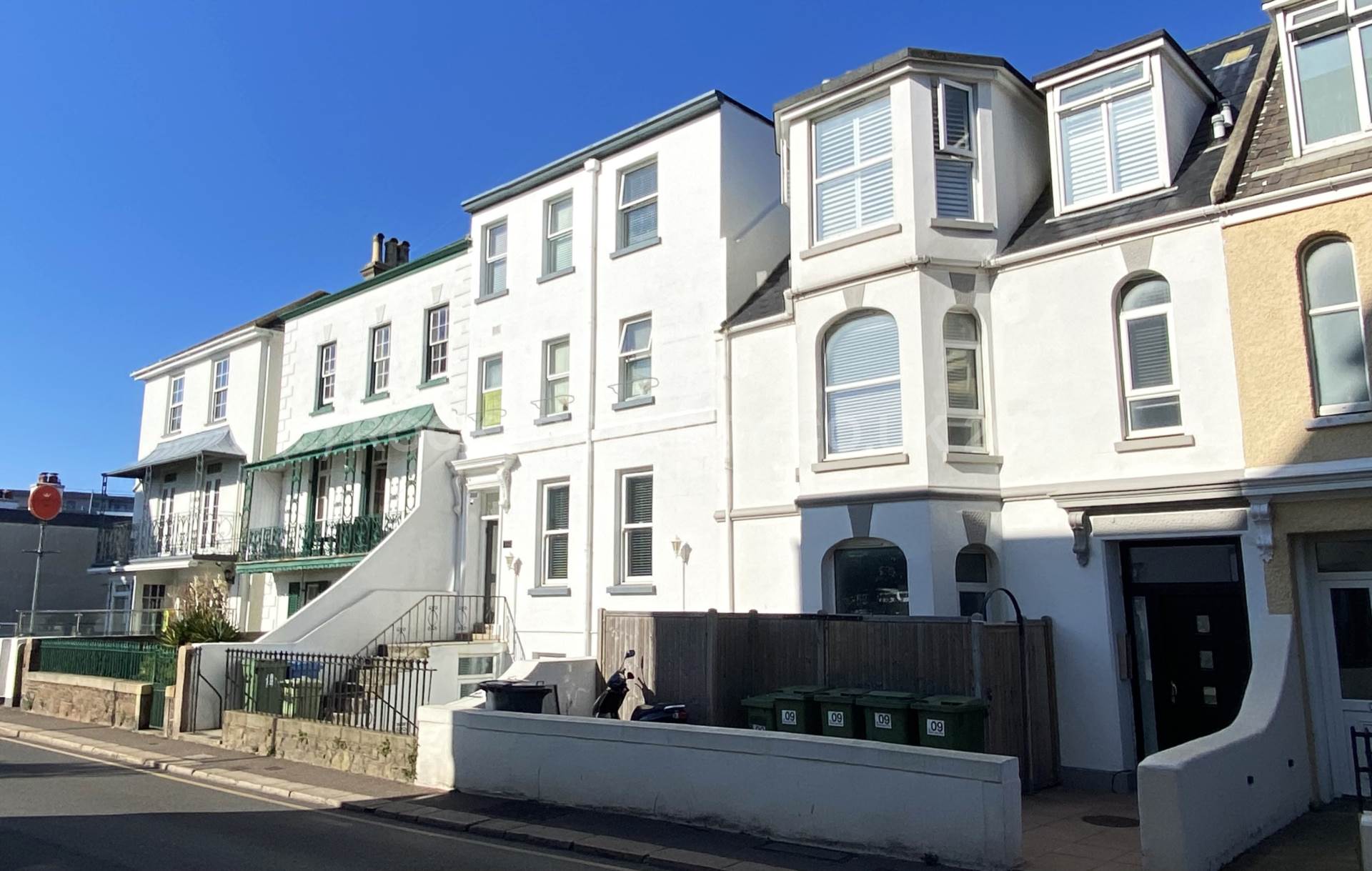 Modern 1 Bed / Close to Beach, Coast Road, St Helier, Image 1