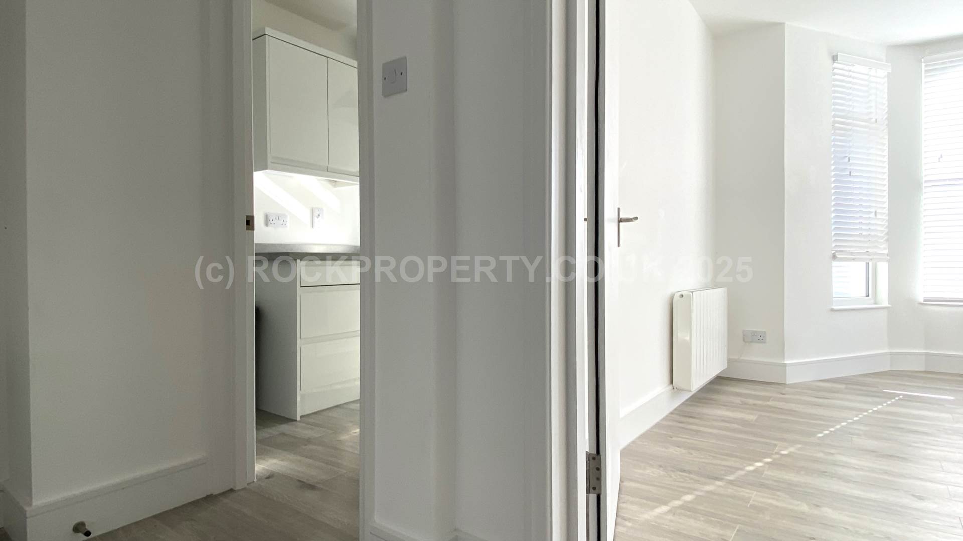 Modern 1 Bed / Close to Beach, Coast Road, St Helier, Image 17