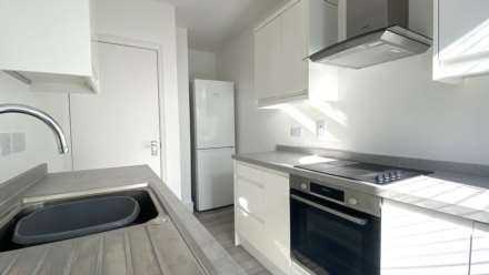 Modern 1 Bed / Close to Beach, Coast Road, St Helier, Image 7