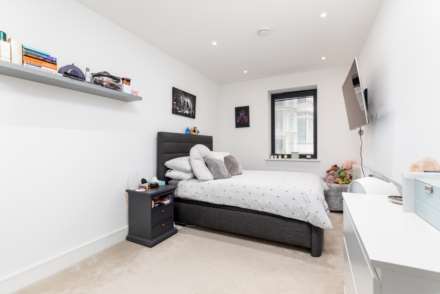 2 Double Beds + Balcony, The Soane, St Helier, Image 10