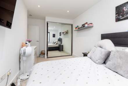 2 Double Beds + Balcony, The Soane, St Helier, Image 11