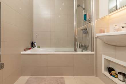 2 Double Beds + Balcony, The Soane, St Helier, Image 15