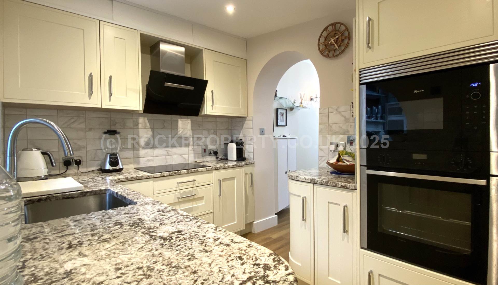 2 Bed Bungalow + Parking, Le Geyt Road, St Saviour, Image 8