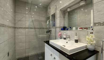 2 Bed Bungalow + Parking, Le Geyt Road, St Saviour, Image 16