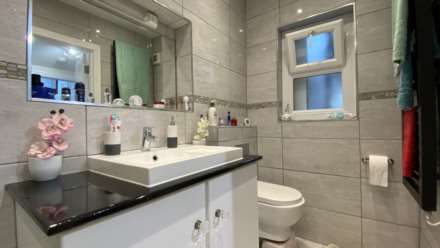 2 Bed Bungalow + Parking, Le Geyt Road, St Saviour, Image 17