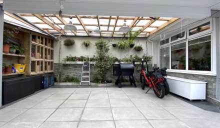 2 Bed Bungalow + Parking, Le Geyt Road, St Saviour, Image 23