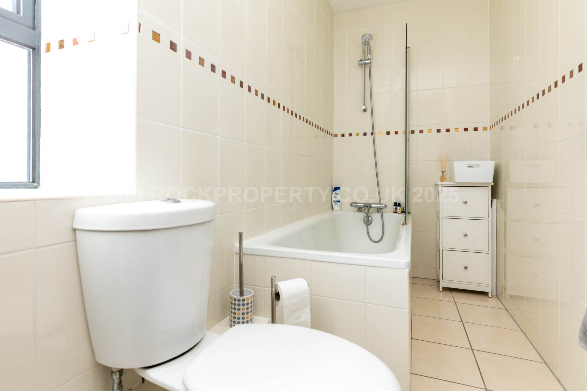 Fabulous 1 Bed Home, Highfield Country Apartments, Rural Trinity, Image 18