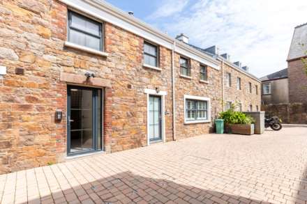 Fabulous 1 Bed Home, Highfield Country Apartments, Rural Trinity, Image 1