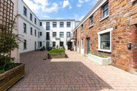 Fabulous 1 Bed Home, Highfield Country Apartments, Rural Trinity, Image 22