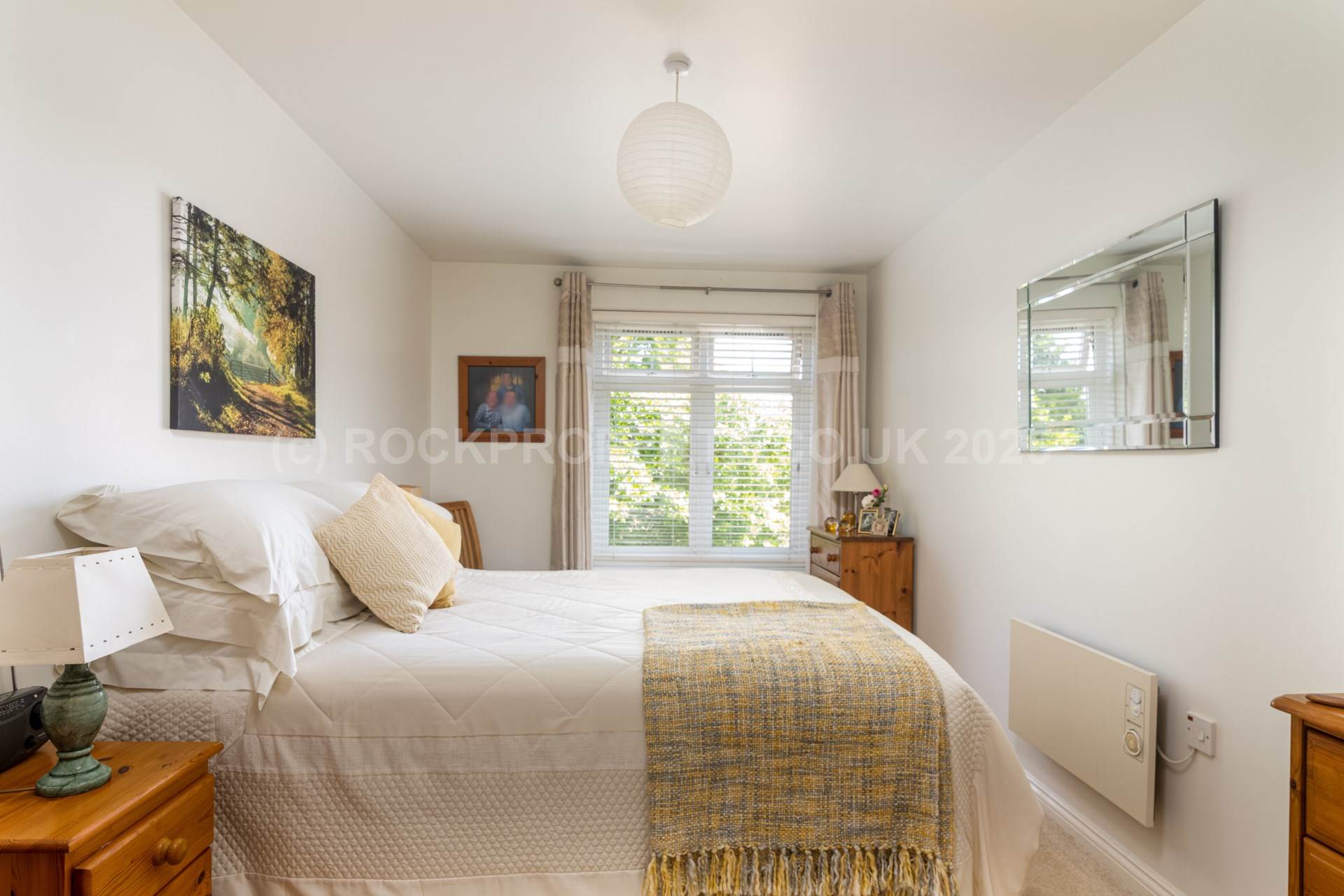 SUPERB 2 BED APARTMENT, Oaklands Manor, Rural St Saviour, Image 15