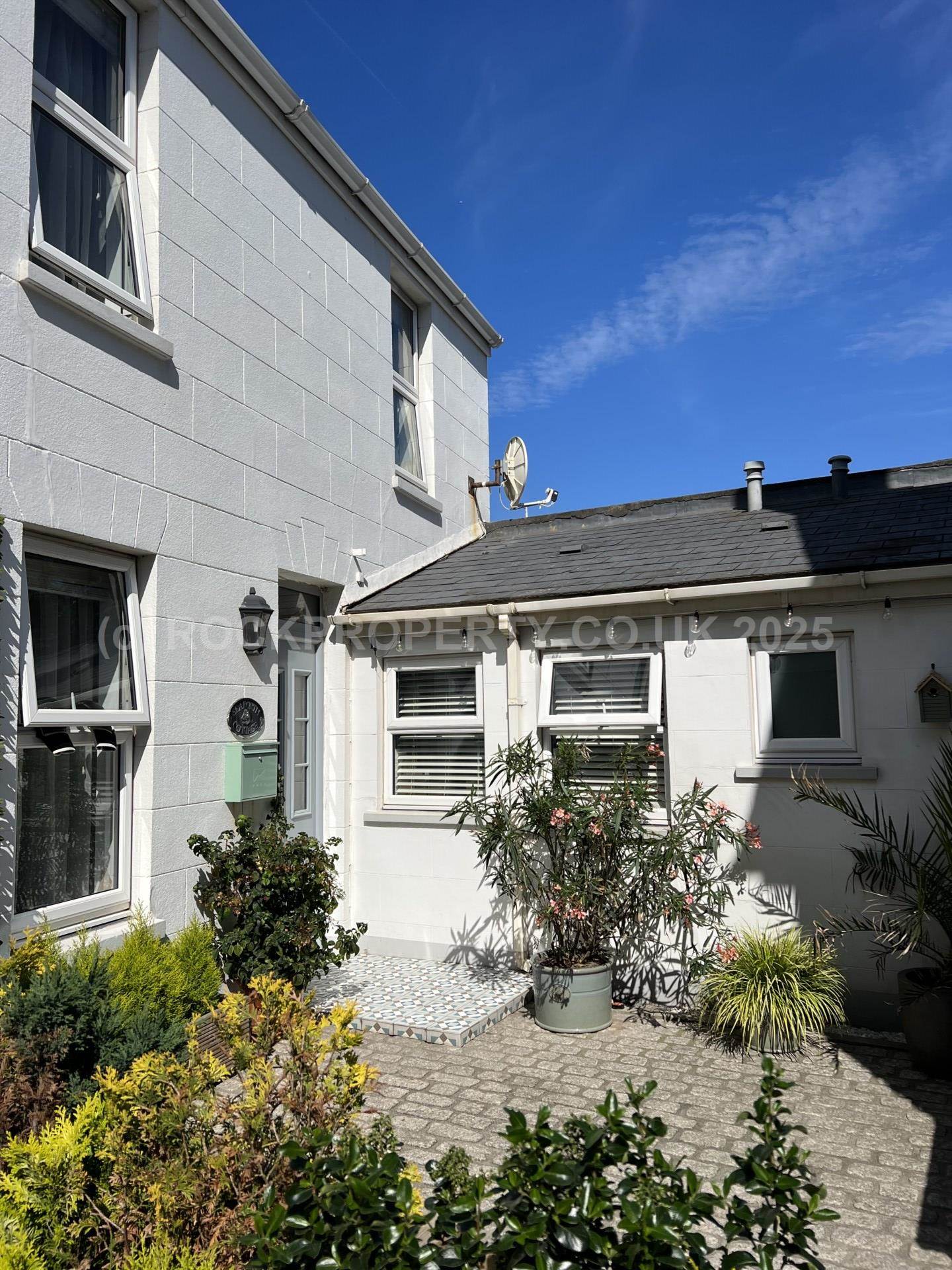 2 Bed 2 Bath Cottage + Parking, Green Street, St Helier, Image 13