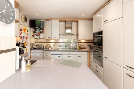 Fabulous 3/4 Bed Family Home, Trinity Hill, St Helier, Image 12