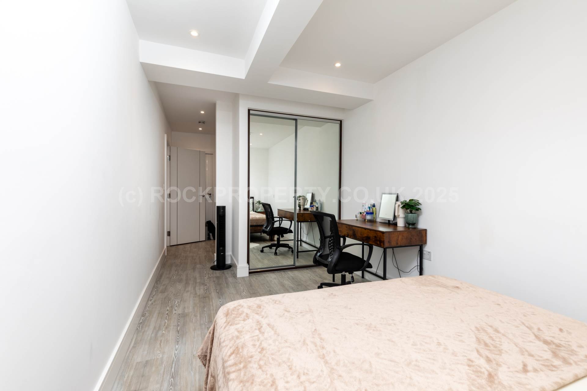 Immaculate 1 Bed Garden Flat, The Soane, St Helier, Image 14