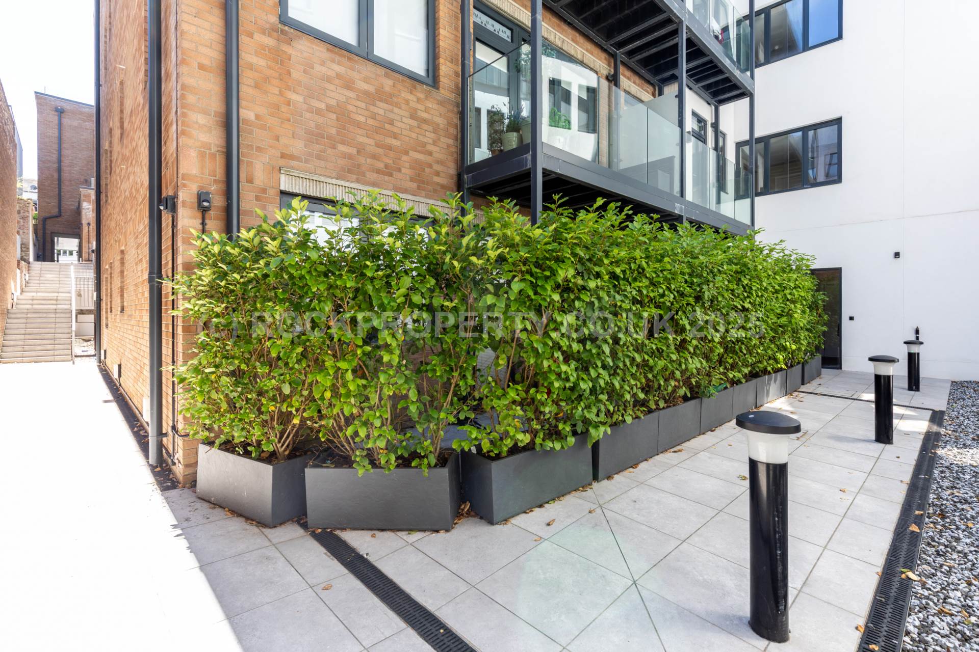 Immaculate 1 Bed Garden Flat, The Soane, St Helier, Image 20