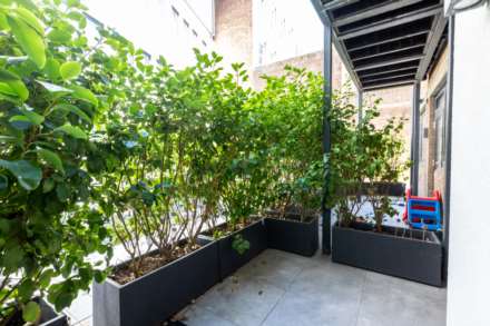 Immaculate 1 Bed Garden Flat, The Soane, St Helier, Image 2