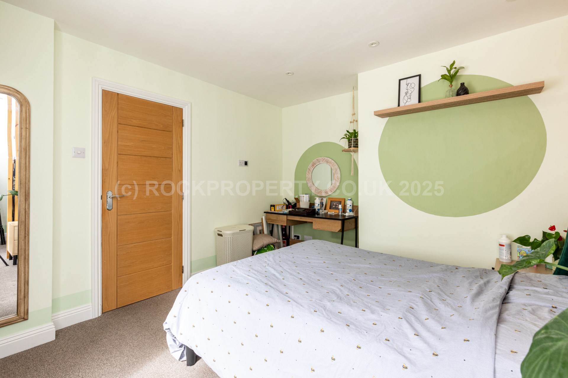 Large 3 Bed 2 Bath Detached Bungalow, Victoria Road, St Saviour, Image 16