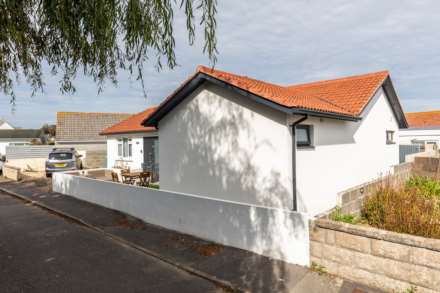 Large 3 Bed 2 Bath Detached Bungalow, Victoria Road, St Saviour, Image 23