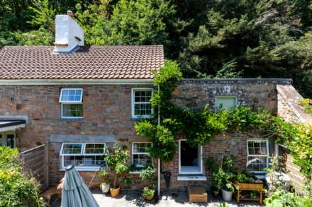 Lovely Rural Cottage, La Rue Des Pres Sorsoleil, St Lawrence, Image 1